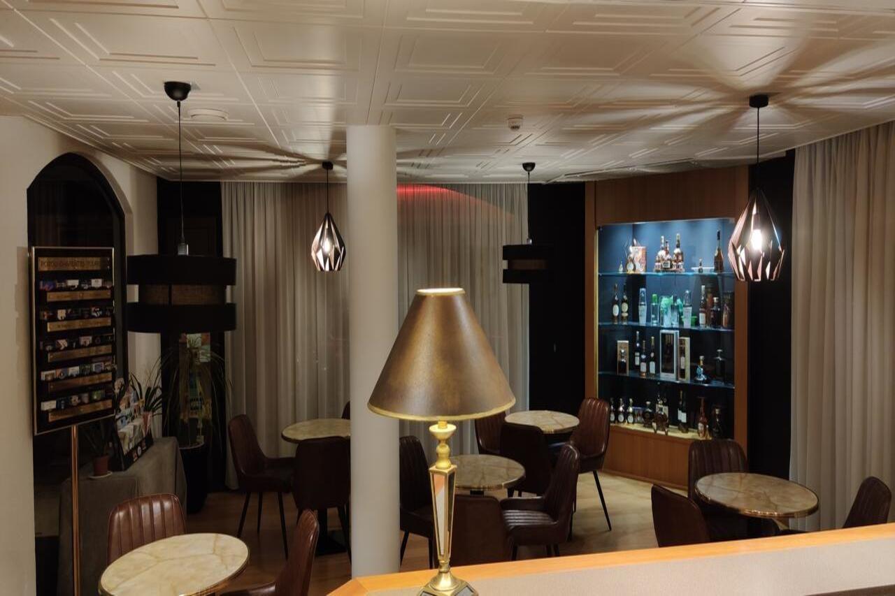 Le Valois, Centre 3*