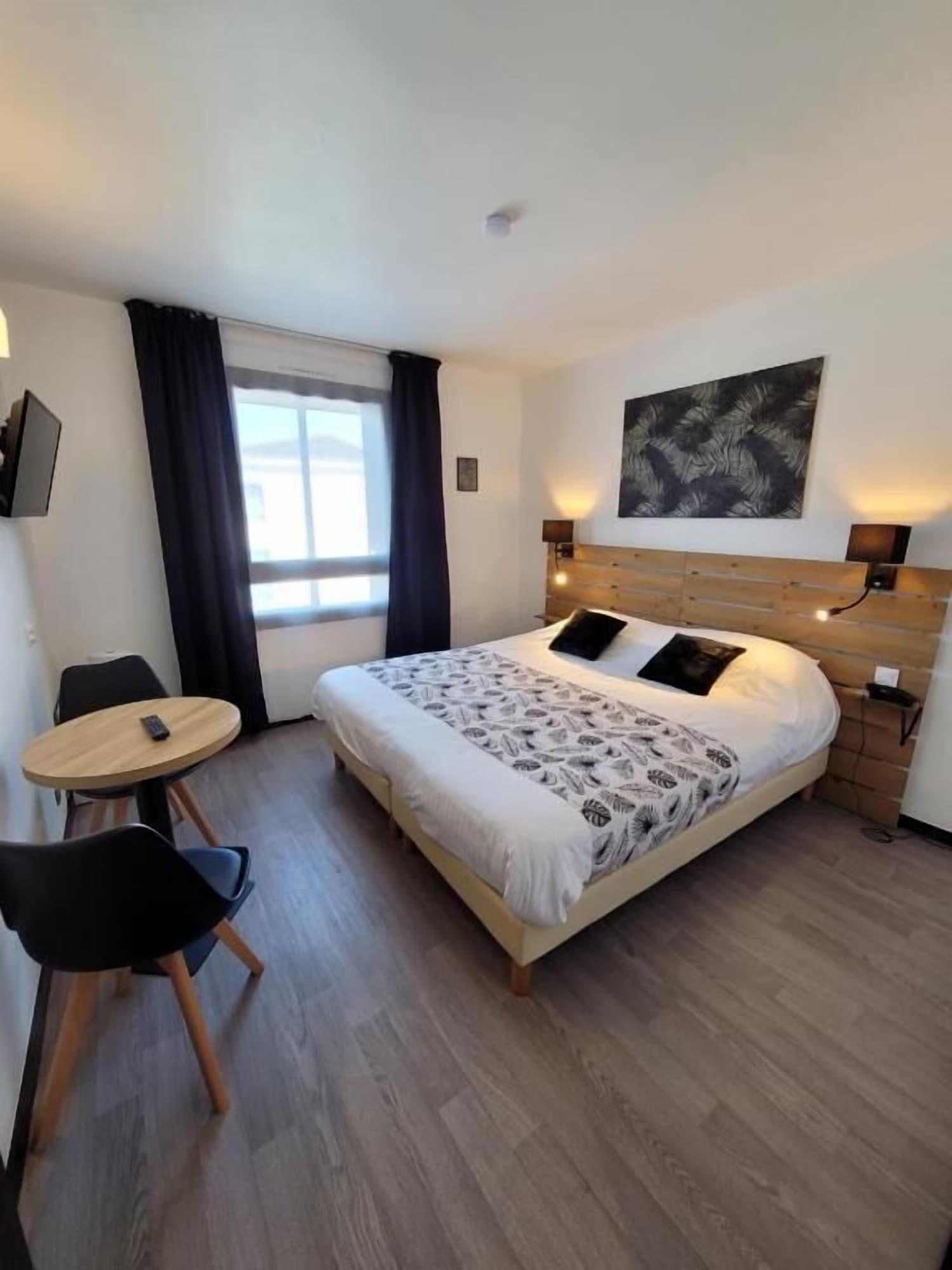 Hotel Le Valois, Centre 3*
