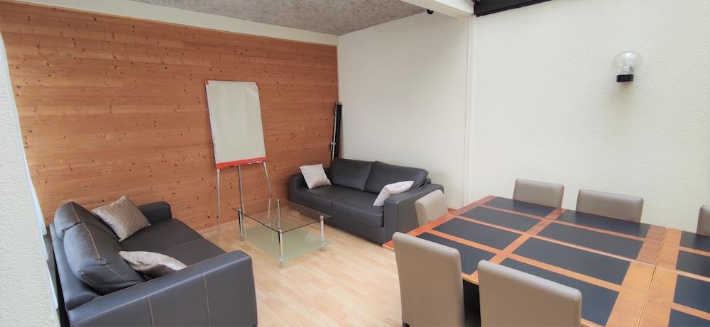 Hotel Le Valois, Centre 3*
