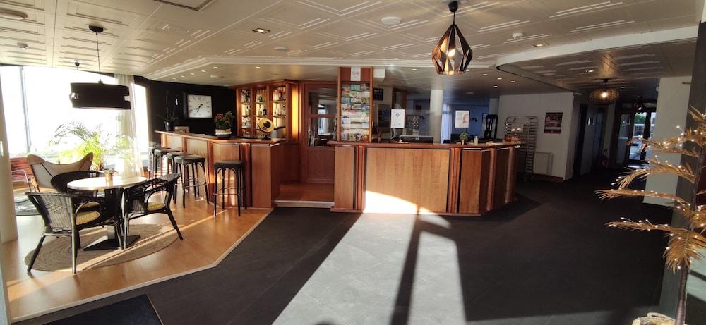 Le Valois, Centre Hotel 3*
