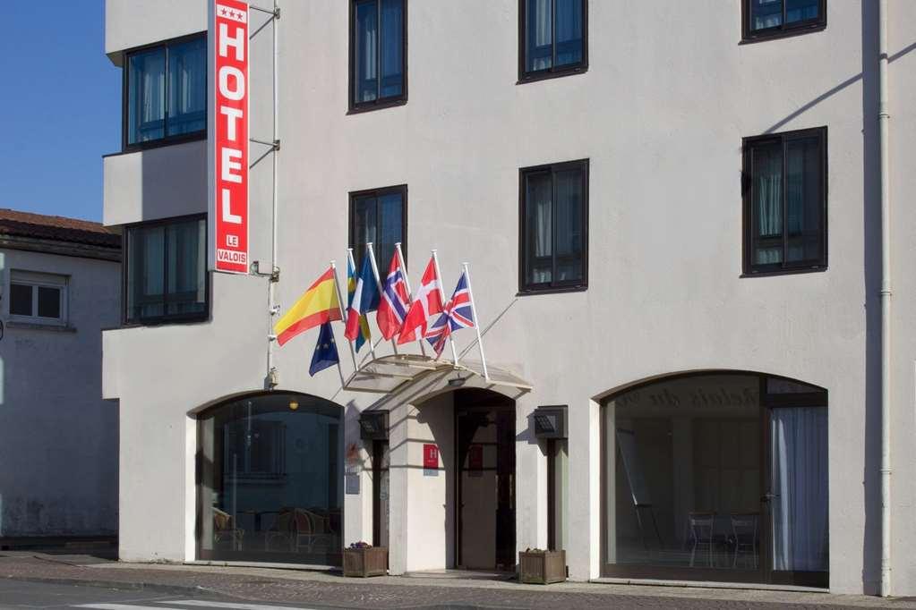 Le Valois, Centre Hotel