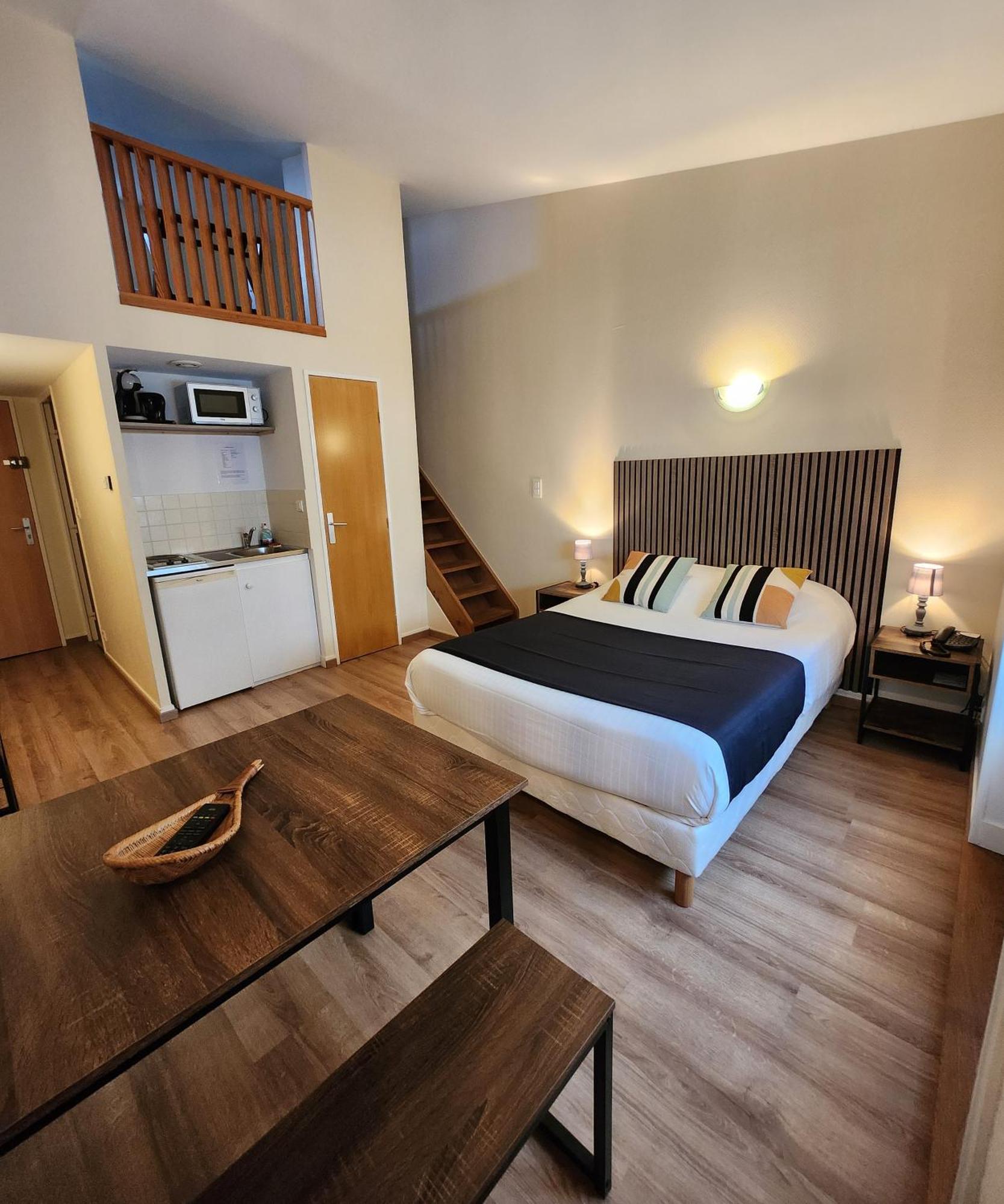 Le Valois, Centre 3*