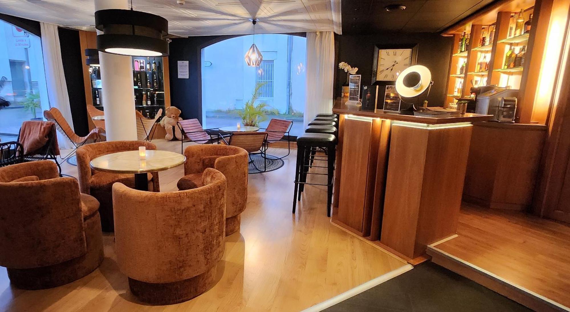 Le Valois, Centre 3*